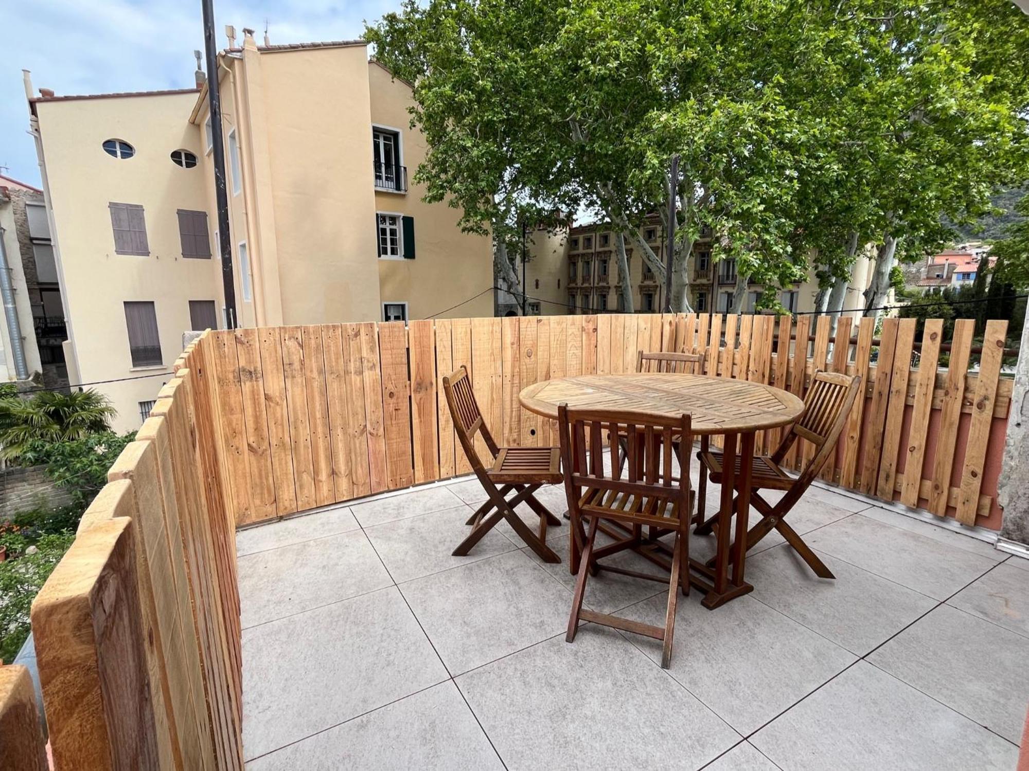 Au Coeur De Ville Avec Terrasse Céret Dış mekan fotoğraf